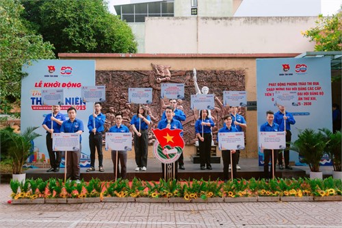 Chi đoàn Mầm non 12 tham gia Lễ khởi động Tháng Thanh niên và các hoạt động hưởng ứng Lễ khởi động Tháng Thanh niên năm 2025
